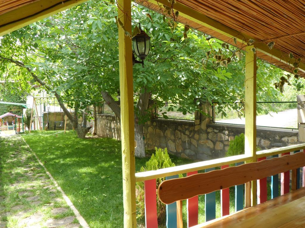 Guest House Nataly Yeghegnadzor Esterno foto