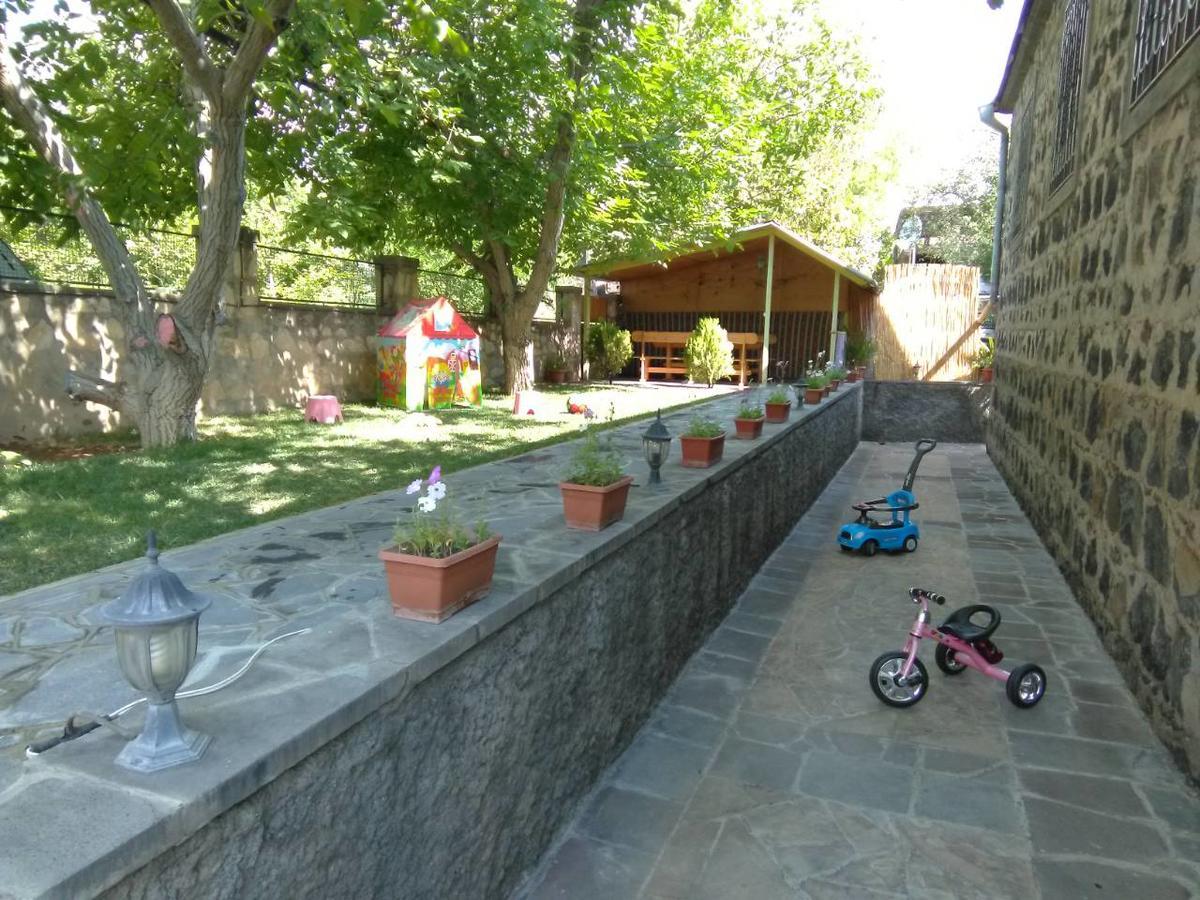 Guest House Nataly Yeghegnadzor Esterno foto